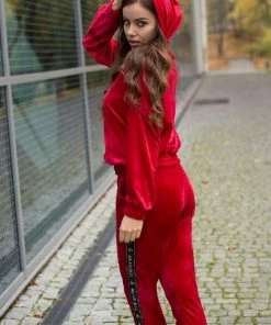 Merribel Red Tracksuit Provokateur 13 Merribel Red Tracksuit Provokateur
